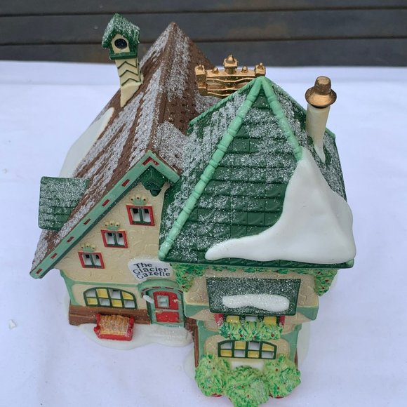 Dept 56 The Glacier Gazette North Pole Village Lighted Christmas Building - 1997 - Picture 9 of 12